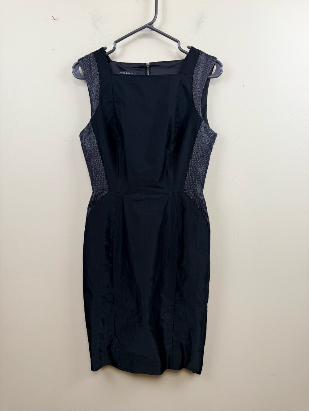Judith & Charles black linen sleeveless  sheath dress  8 made in Canada - Picture 8 of 10